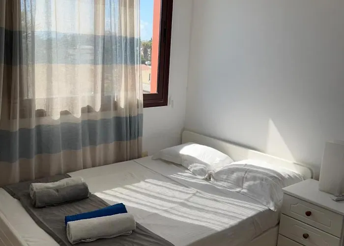 Bayside Apartment Larnaka